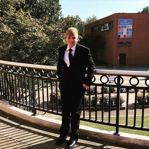 Meet your Posher, Cameeon